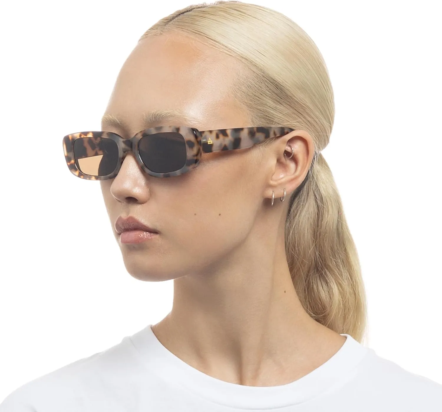 AIRE CERES Rectangular Unisex Sunglasses Cookie Tort