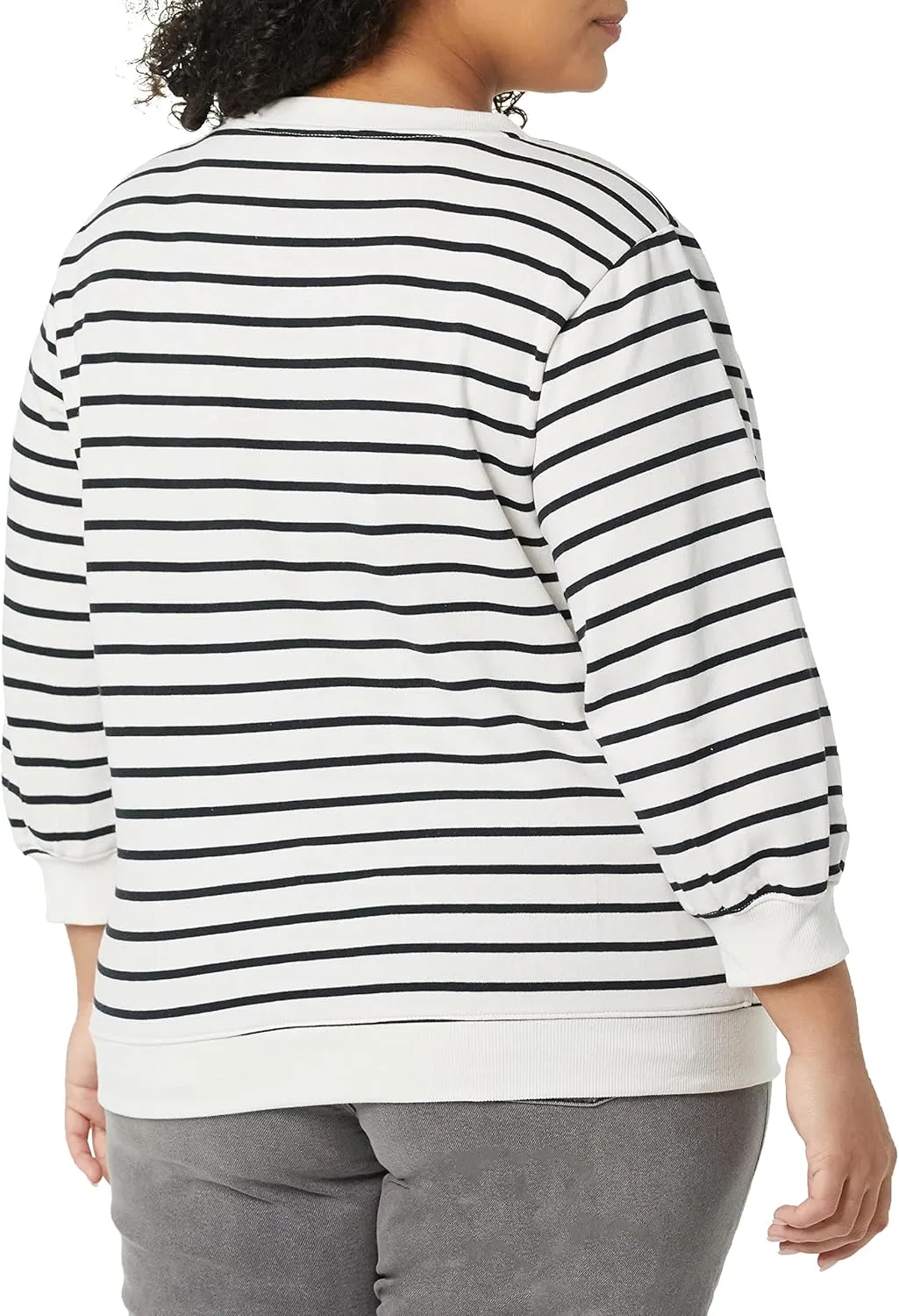 Amazon Essentials Women's French Terry Fleece Crewneck Sweatshirt with Sleeve Detail