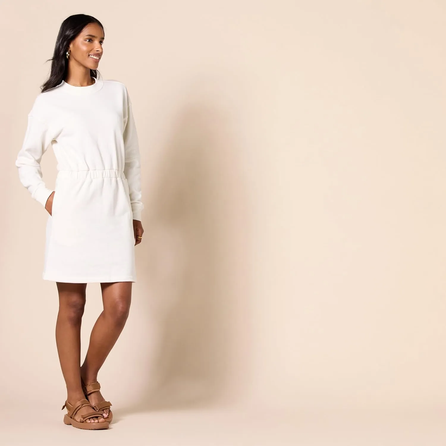 Amazon Essentials Women's Waisted Sweatshirt Dress (Available in Plus Size)